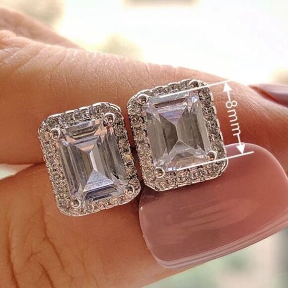 The Cocktail Earrings statement stud earrings - Picture 3 of 6